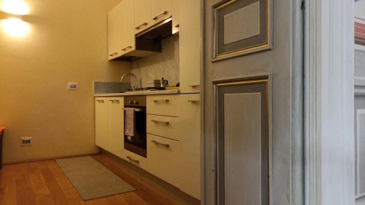 Puccini'S Home, Elegant Apartment In Piazza Puccini Lucca Exterior foto